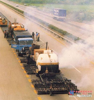 道路施工與養(yǎng)護(hù)機(jī)械分類（十一） 舊路面材料再生機(jī)械 - 路面機(jī)械